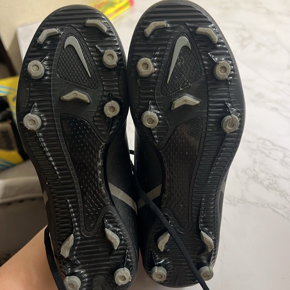 Nike Jr Phantom GT2 Club FG/MG Soccer Cleats - Picture 5 of 7